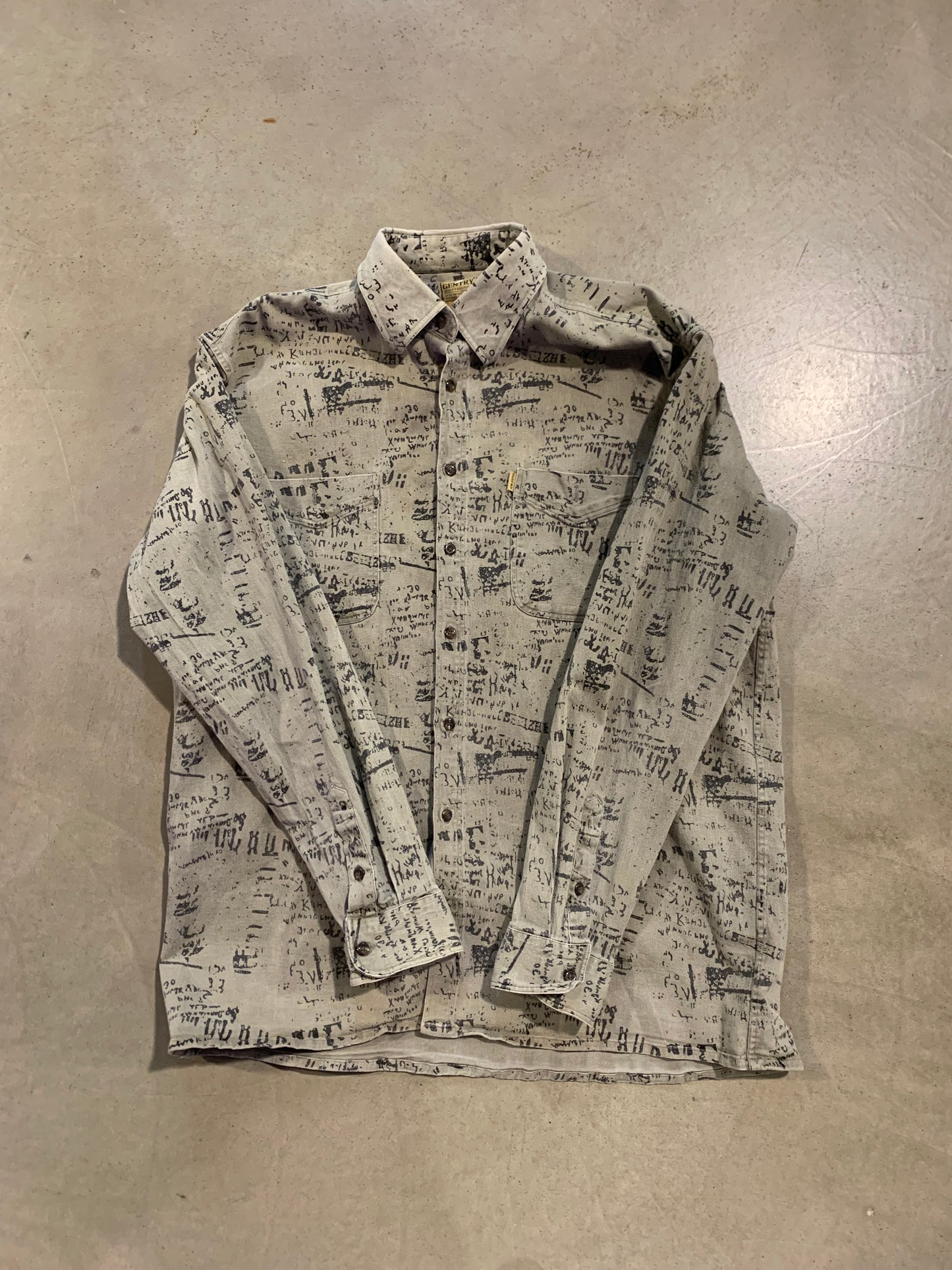 Men’s Vintage Gentry Printed Long Sleeve Button-Up Shirt