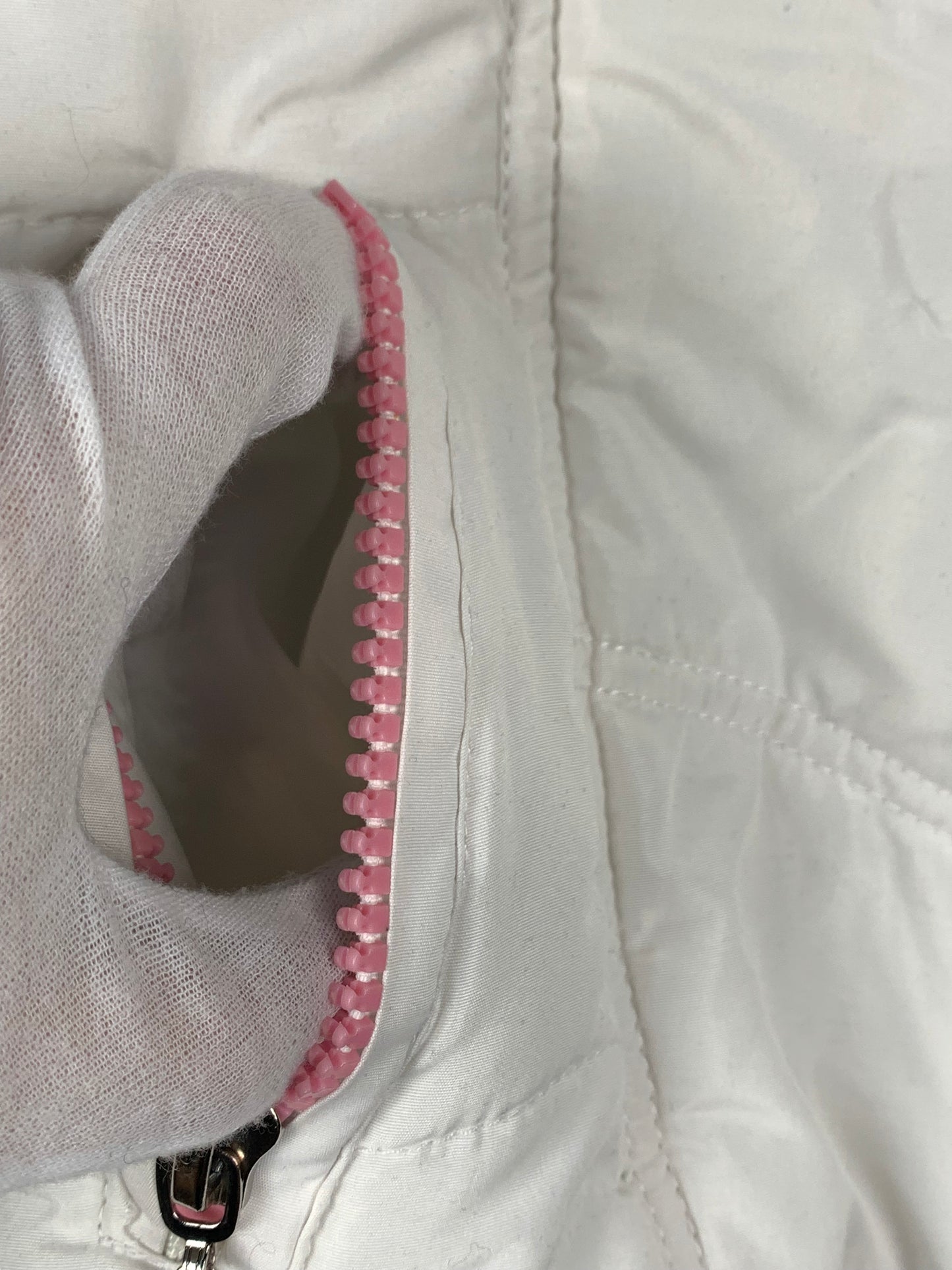 Womens Y2K Vintage White Everlast Puffer Vest