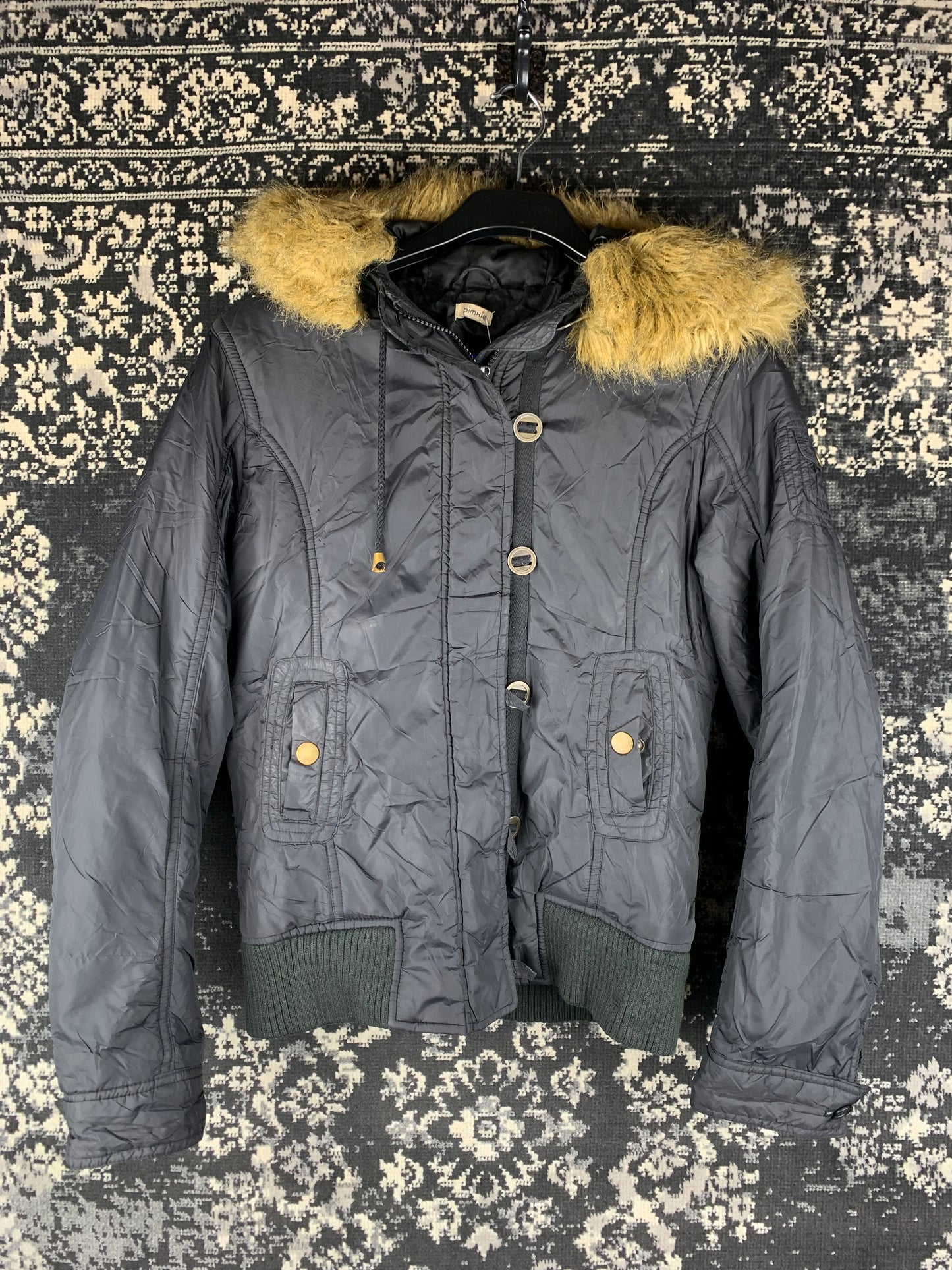 Women's Y2K Style Black Puffer Jacket with Faux Fur Trim