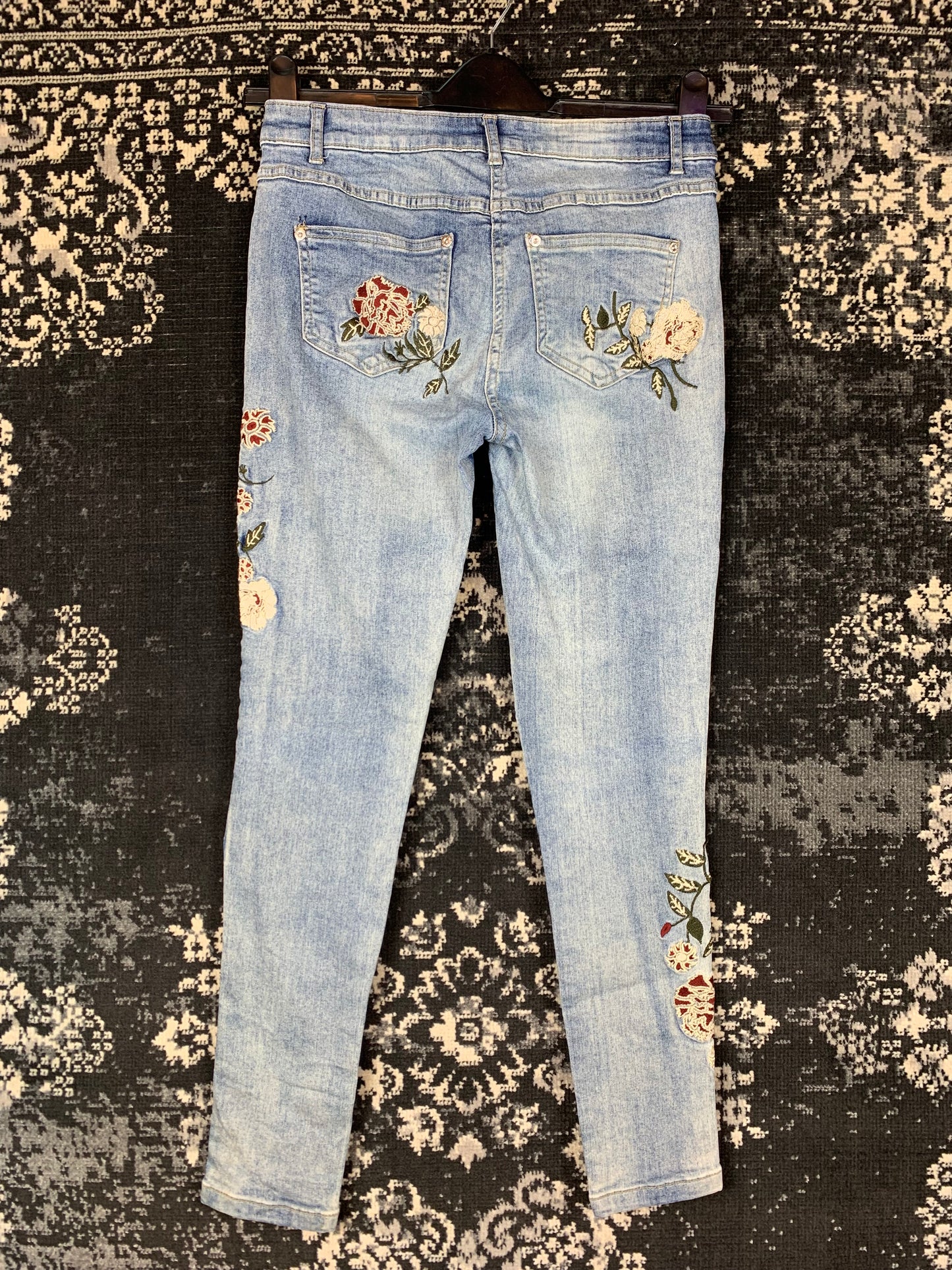 Parisian Floral Embroidered Skinny Jeans for Women