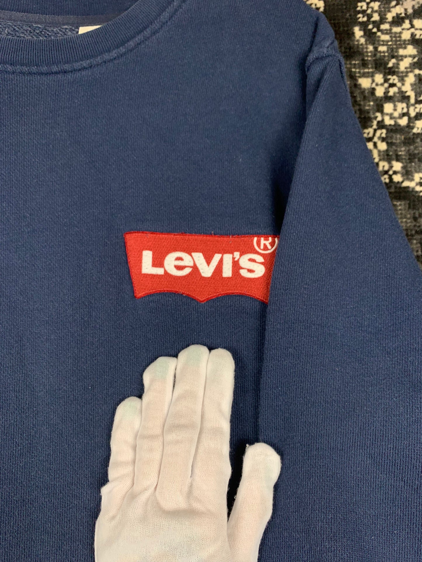 Men's Vintage Levi's Dark Blue Crewneck Sweatshirt