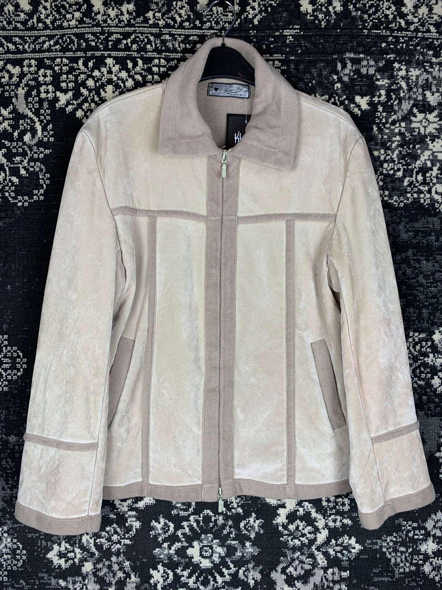 Y2K Women’s Cream Velvet Zip Up Jacket