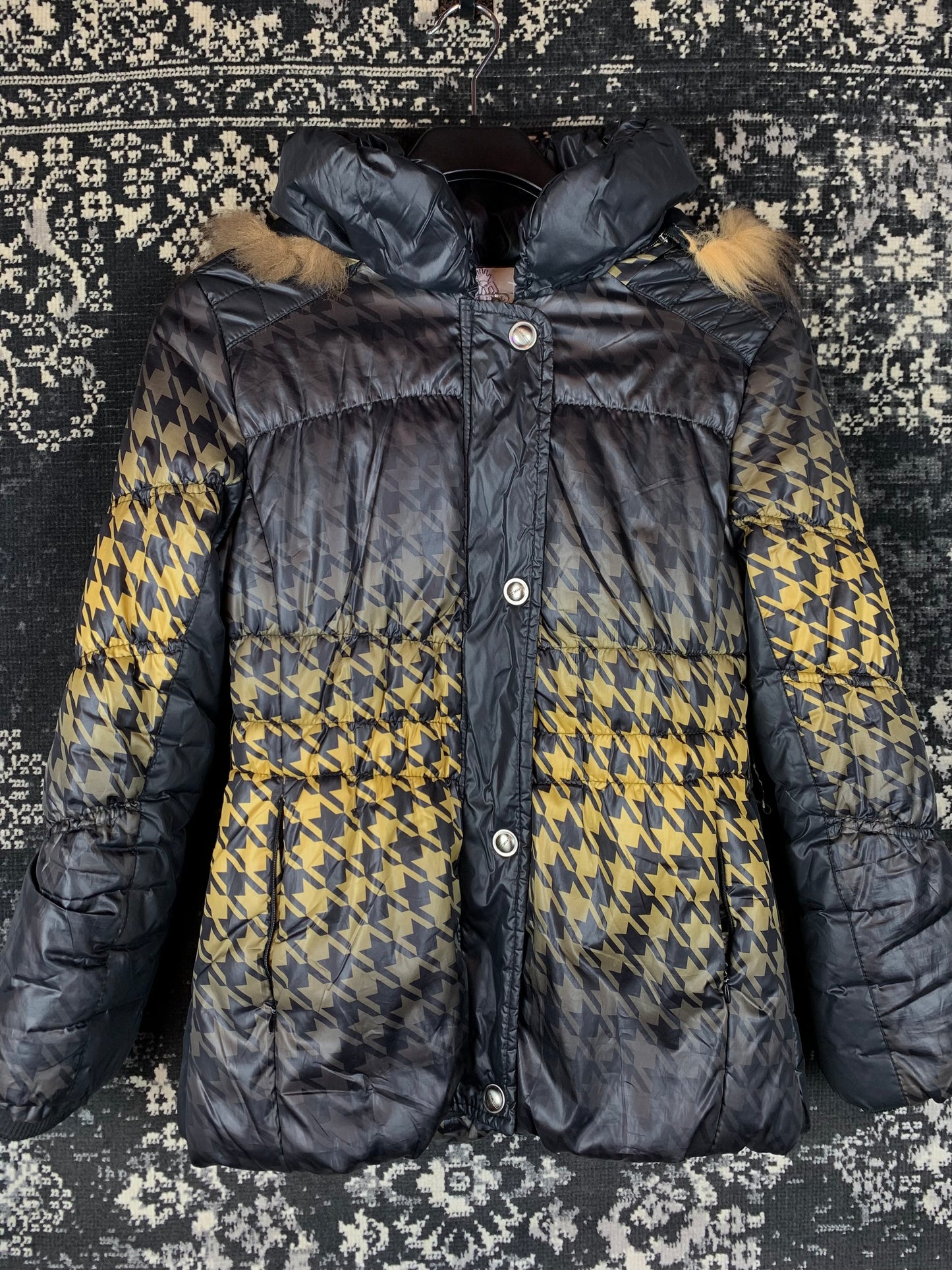 Benetri Y2K Style Black & Yellow Houndstooth Puffer Jacket
