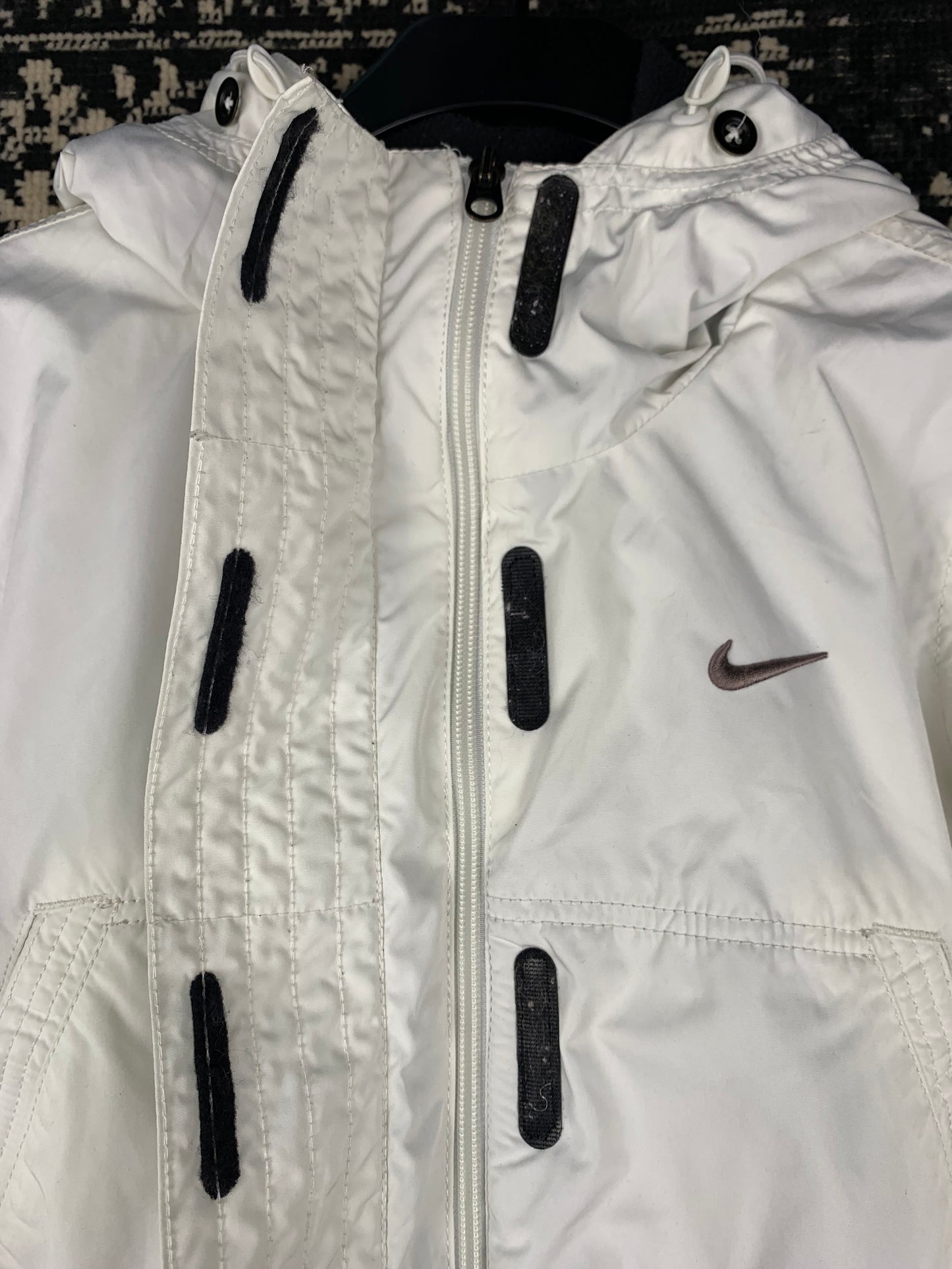 Women's White Nike Windbreaker