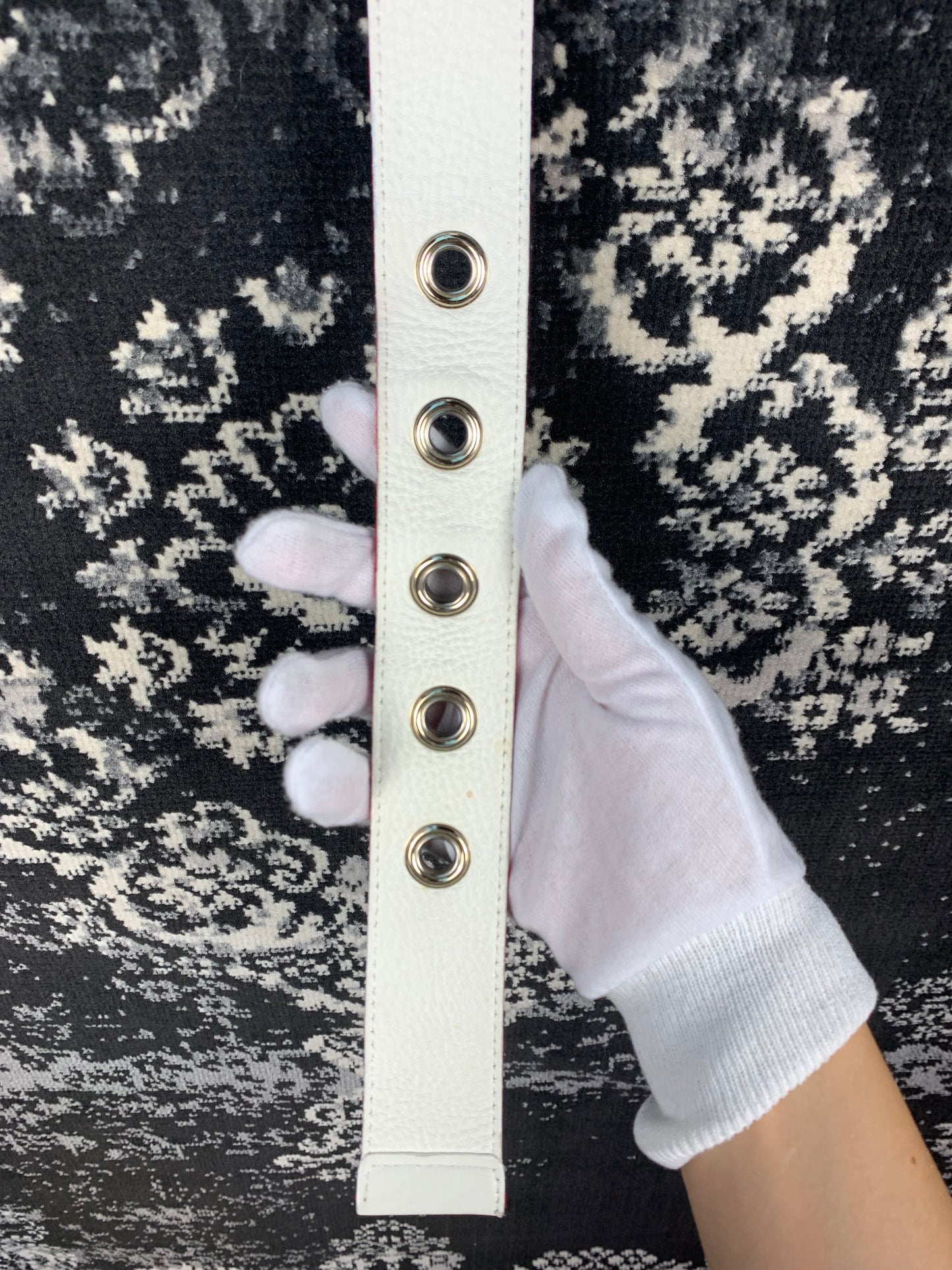 Women's Vintage Burberry White Leather Stripe Belt