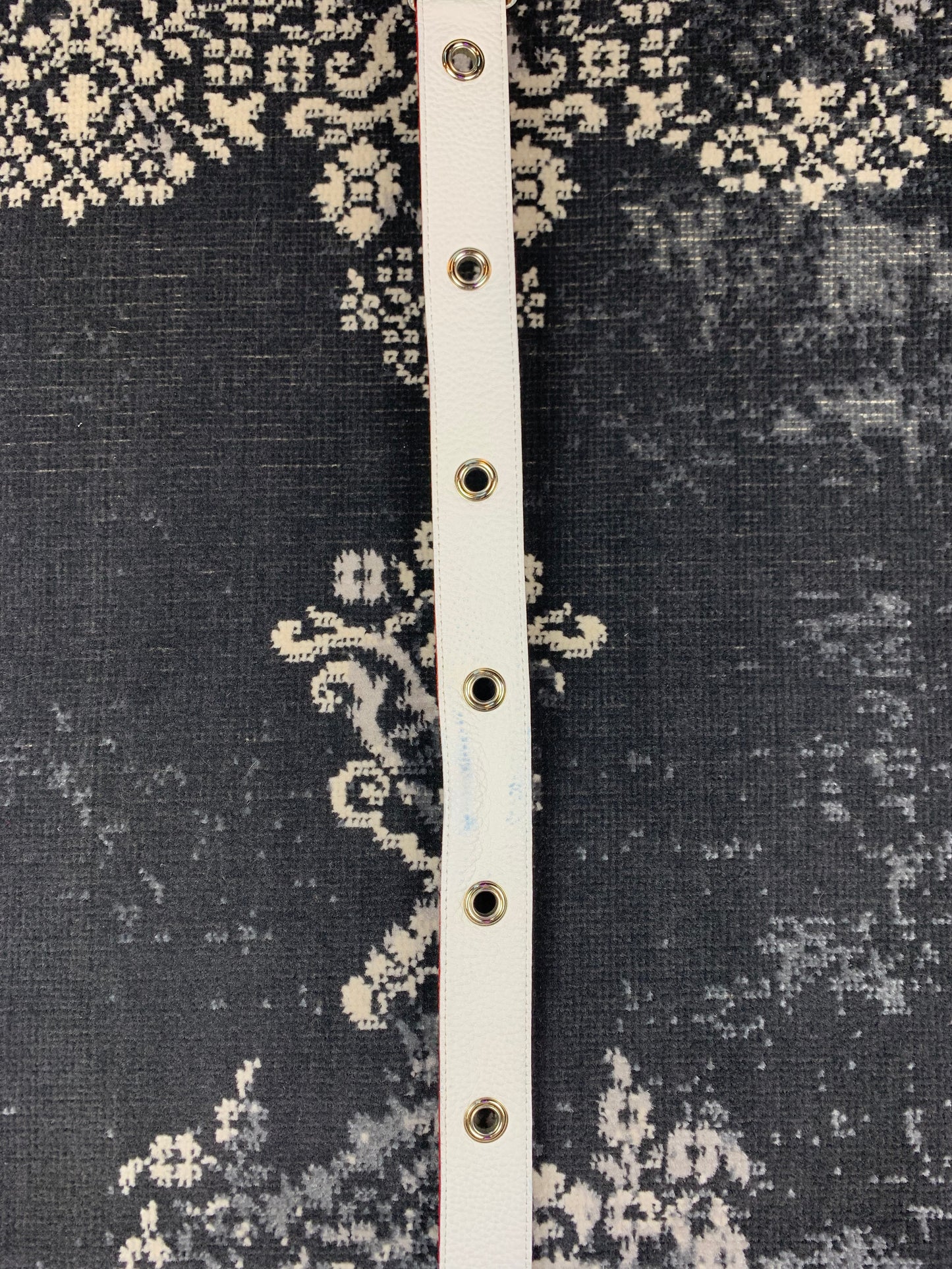 Women's Vintage Burberry White Leather Stripe Belt